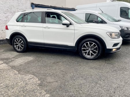2019 Volkswagen Tiguan - photo 2