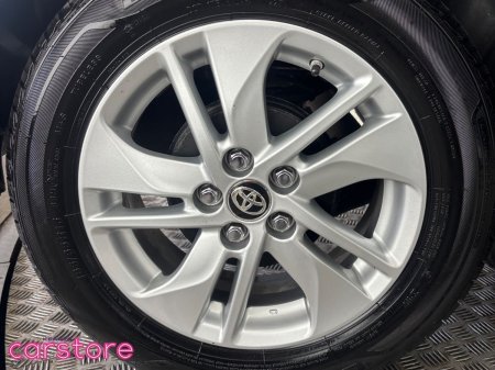 2024 Toyota Yaris - photo 14