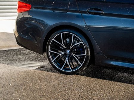 2018 BMW 5-Series - photo 3