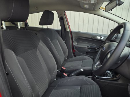 2014 Ford Fiesta - photo 10