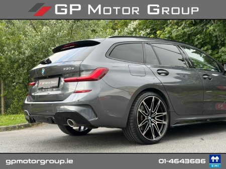 2021 BMW 3-Series - photo 14