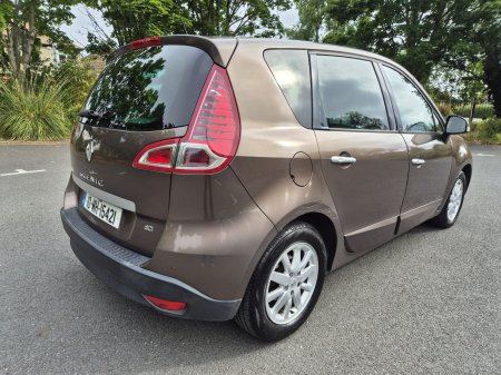 2010 Renault Scenic - photo 9