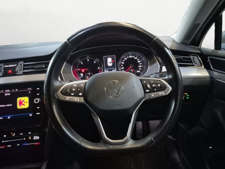 2022 Volkswagen Passat - photo 16