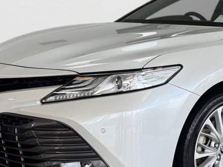 2020 Toyota Camry - photo 9
