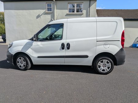 2023 Fiat Doblo - photo 3