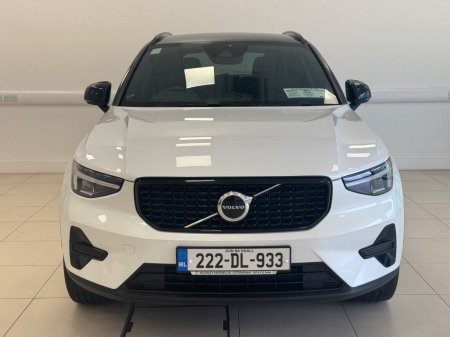 2022 Volvo XC40 - photo 2