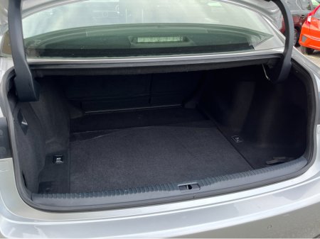 2015 Lexus IS - photo 8