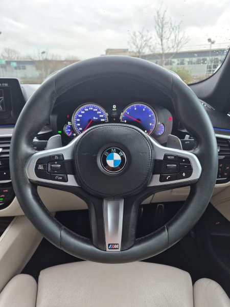 2017 BMW 5-Series - photo 16