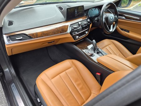 2018 BMW 5-Series - photo 16