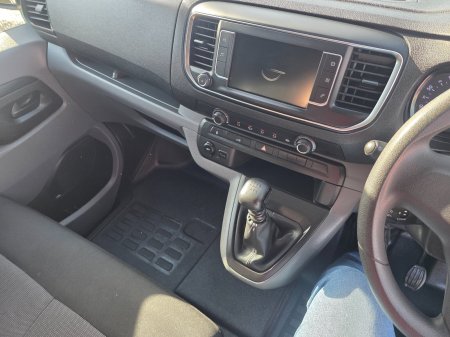 2022 Opel Vivaro - photo 9