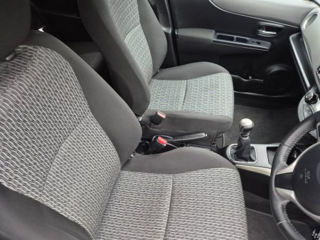 2014 Toyota Yaris - photo 13