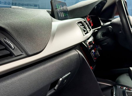2017 BMW 3-Series - photo 30