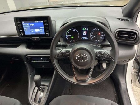 2021 Toyota Yaris - photo 5