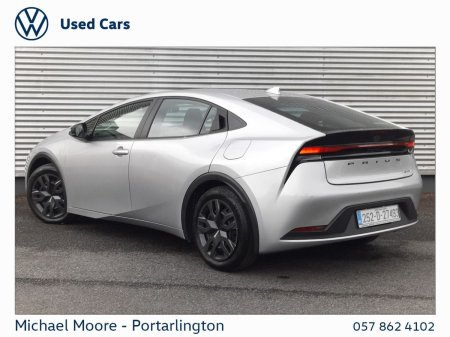 2025 Toyota Prius - photo 3