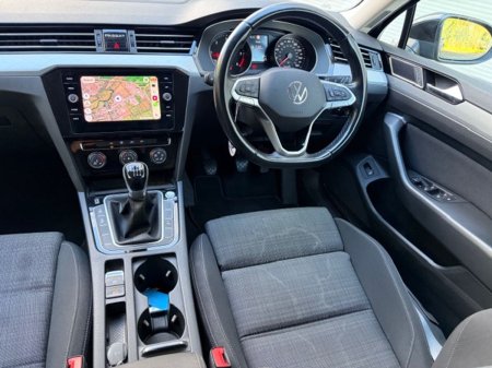 2021 Volkswagen Passat - photo 4