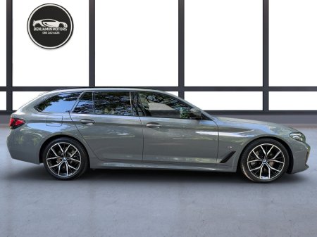 2021 BMW 5-Series - photo 4