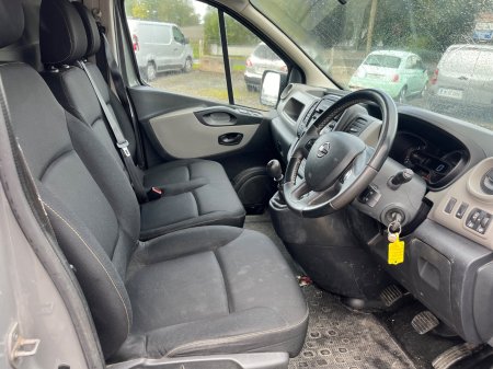 2019 Nissan NV300 - photo 10