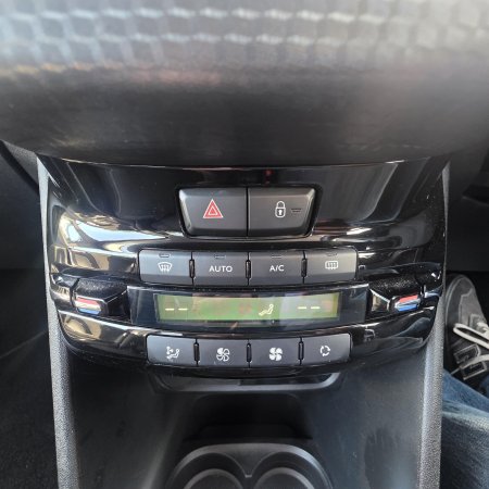 2018 Peugeot 208 - photo 22