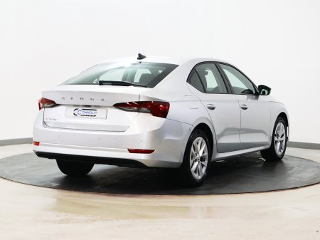 2023 Skoda Octavia - photo 3