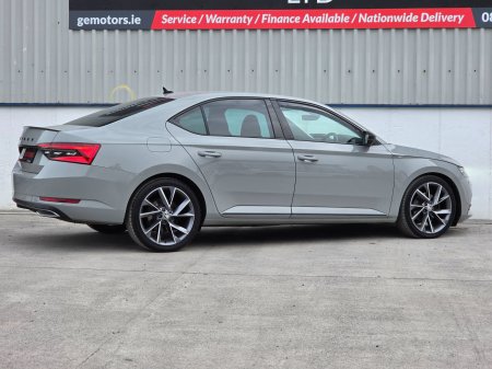 2022 Skoda Superb - photo 5
