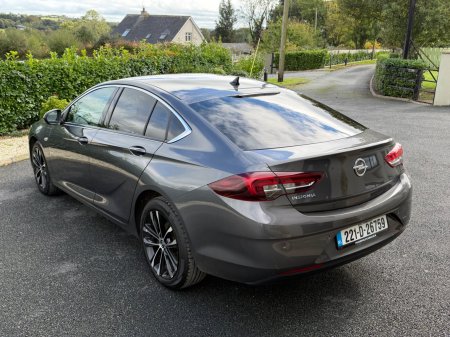 2022 Opel Insignia - photo 22