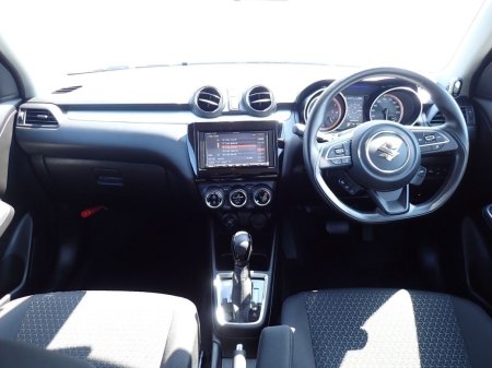 2022 Suzuki Swift - photo 3