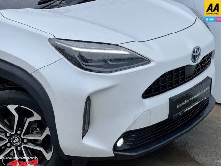 2023 Toyota Yaris - photo 4