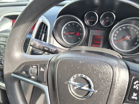 2010 Opel Astra - photo 13