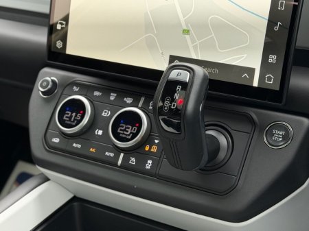 2025 Land Rover Defender - photo 18