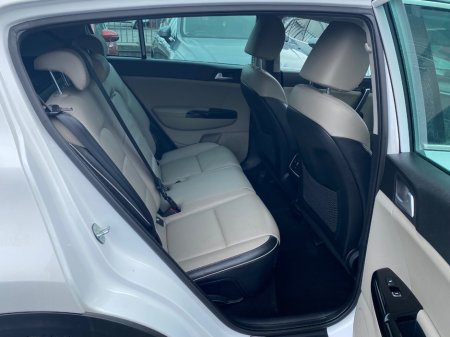 2021 Kia Sportage - photo 12
