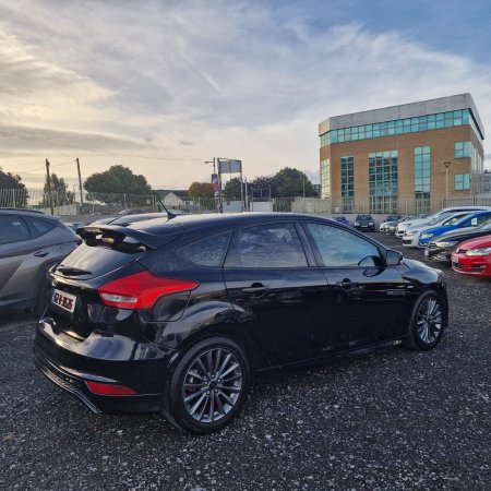 2016 Ford Focus - photo 8