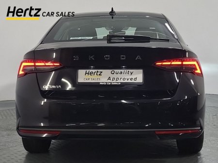 2025 Skoda Octavia - photo 4