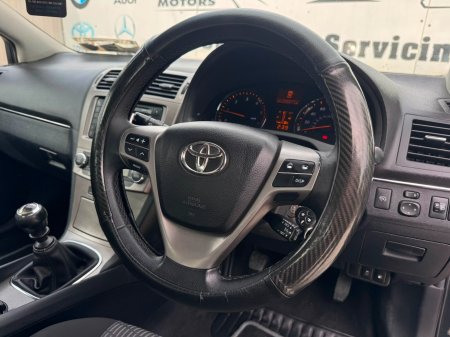 2011 Toyota Avensis - photo 20
