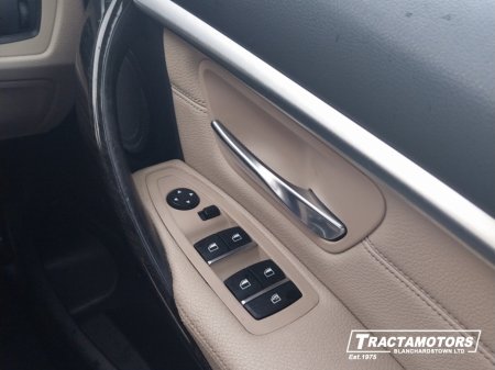 2017 BMW 3-Series - photo 23