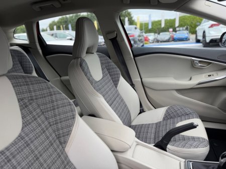 2018 Volvo V40 - photo 18