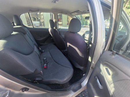2005 Toyota Yaris - photo 10