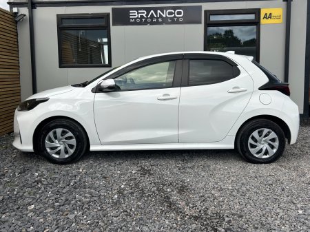 2021 Toyota Yaris - photo 5