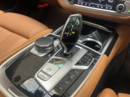 2017 BMW 7-Series - photo 12