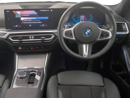 2025 BMW 3-Series - photo 5