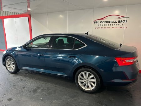 2022 Skoda Superb - photo 35