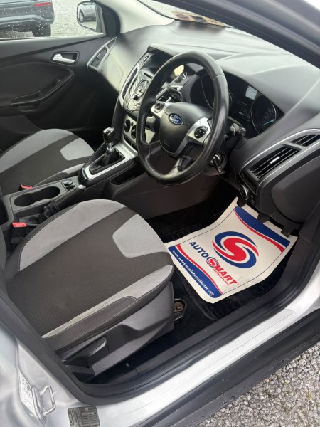 2014 Ford Focus - photo 10