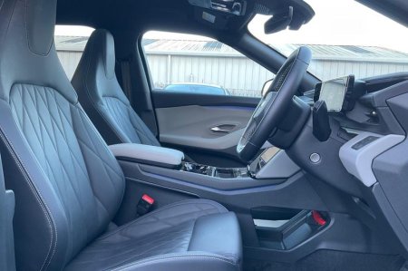 2025 Ford Capri - photo 17