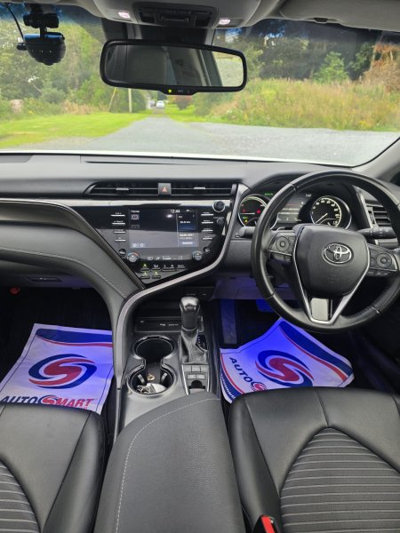 2019 Toyota Camry - photo 19