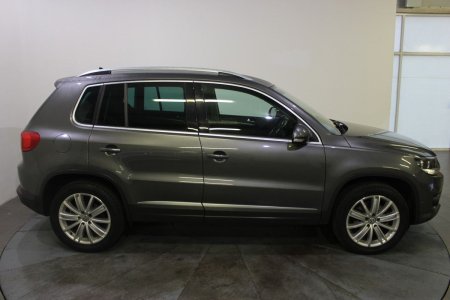 2016 Volkswagen Tiguan - photo 2
