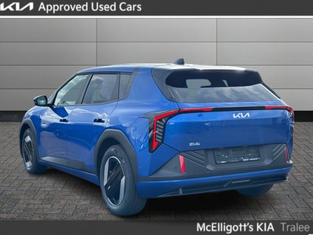 2026 Kia EV4 - photo 2