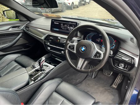 2021 BMW 5-Series - photo 16