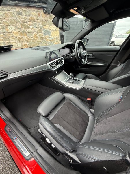 2021 BMW 3-Series - photo 19