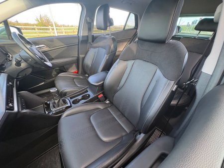 2024 Kia Sportage - photo 7
