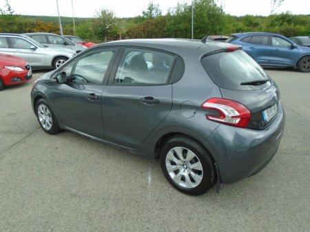 2015 Peugeot 208 - photo 11