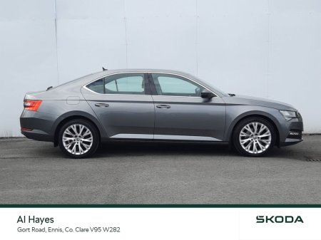2022 Skoda Superb - photo 8